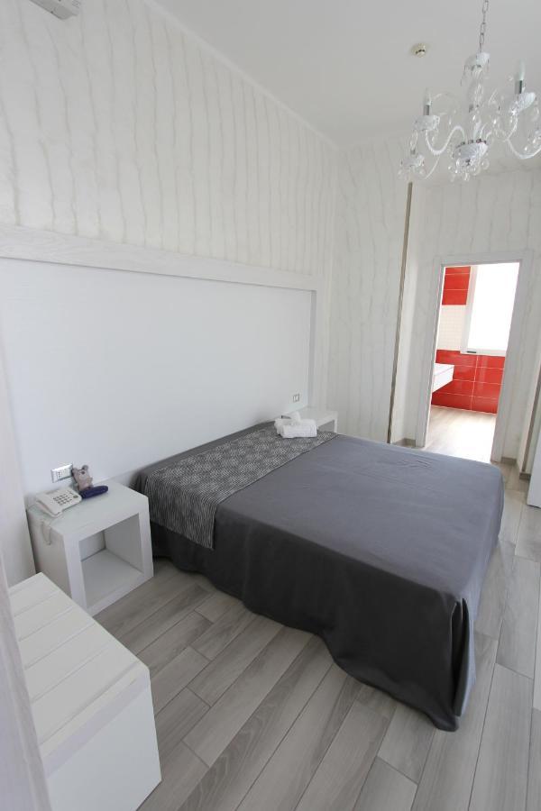 Hotel Paladini Porto Cesareo Buitenkant foto