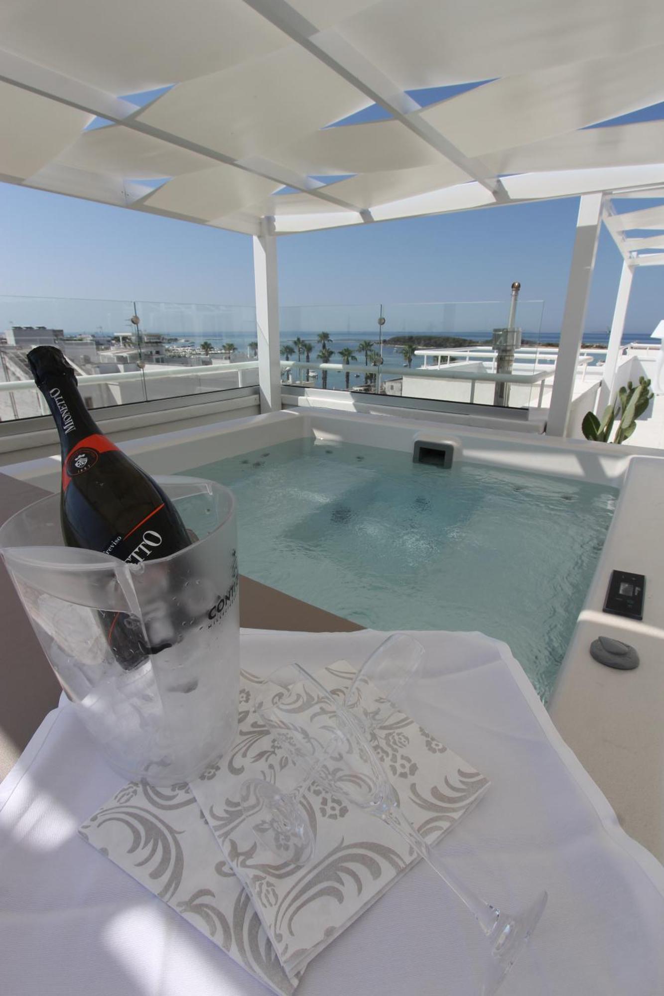 Hotel Paladini Porto Cesareo Buitenkant foto